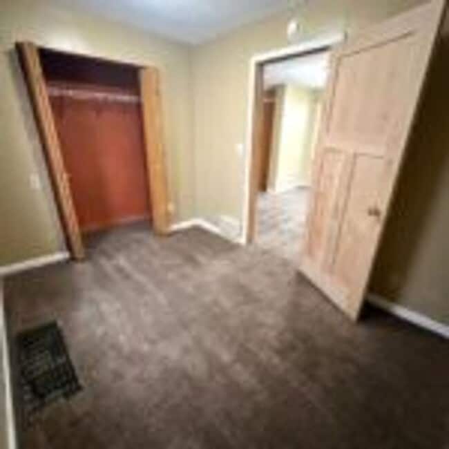 Building Photo - 2955 Exeter St