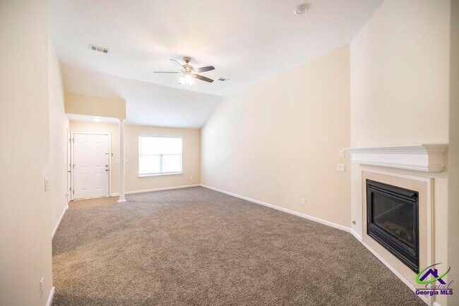 Building Photo - 83 Hamilton Woods Dr