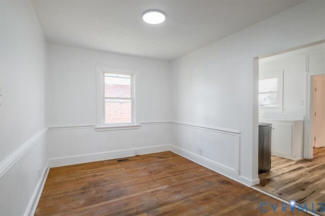 Building Photo - 1401 Byron St