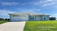 Building Photo - 8833 Hampshire Dr