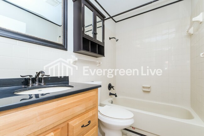 Building Photo - 11507 Smokethorn Dr