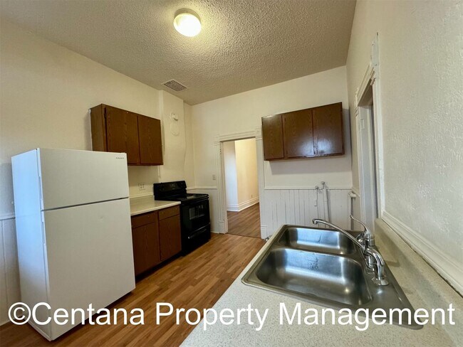 Building Photo - 732-732 W Granite St