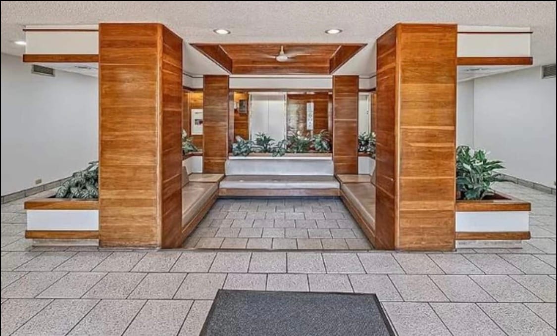 Building Photo - 2714 Kahoaloha Ln