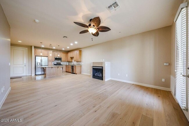 Building Photo - 7291 N Scottsdale Rd