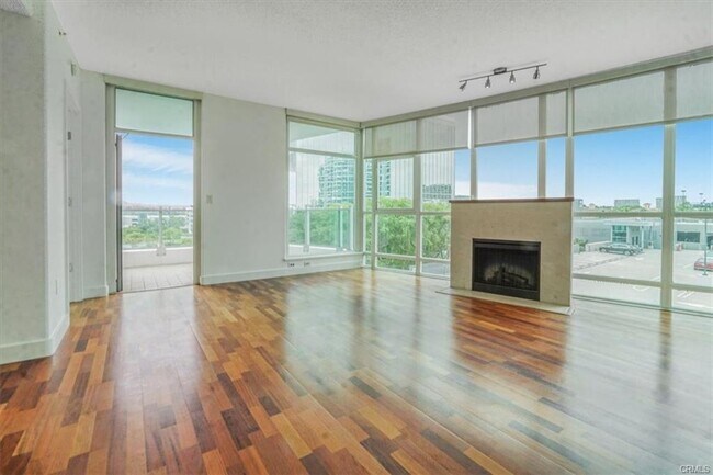 Building Photo - 3131 Michelson Dr