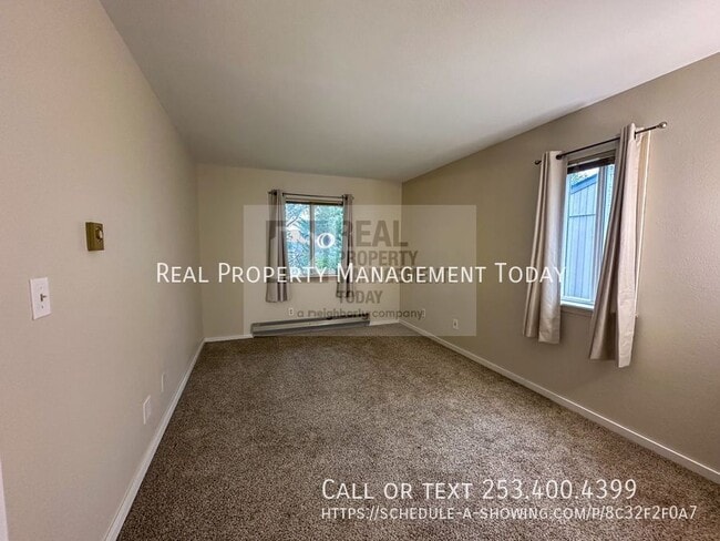 Building Photo - 2 Bedroom Condo in Tacoma!