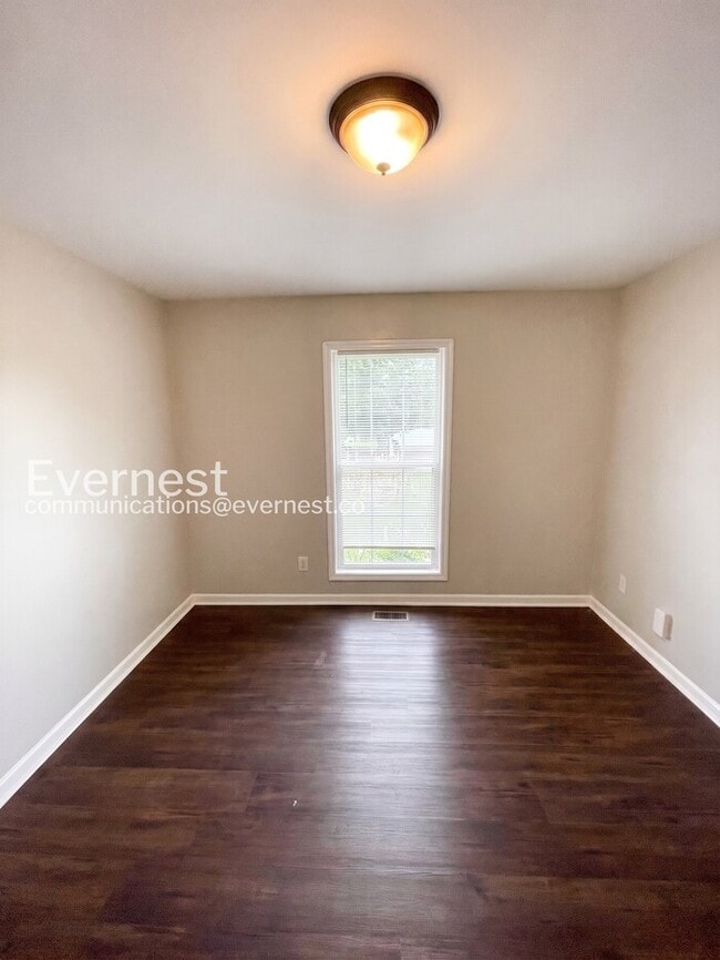 Building Photo - 901 Avery Green Ct