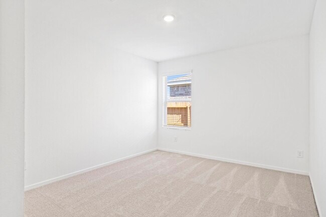 Building Photo - 16127 Domestic Dove Wy