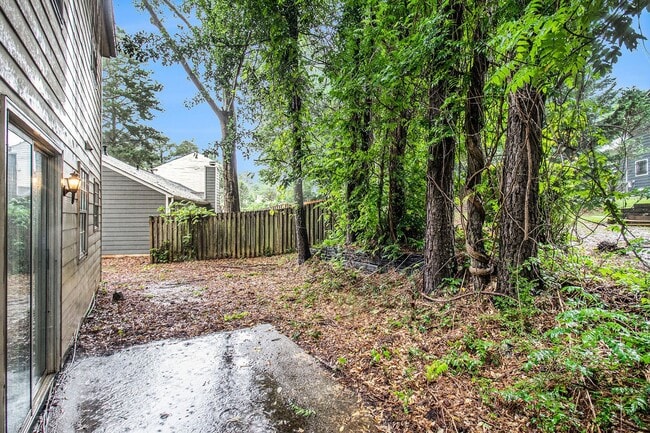 Building Photo - 3 Bedroom 2.5 Bath House