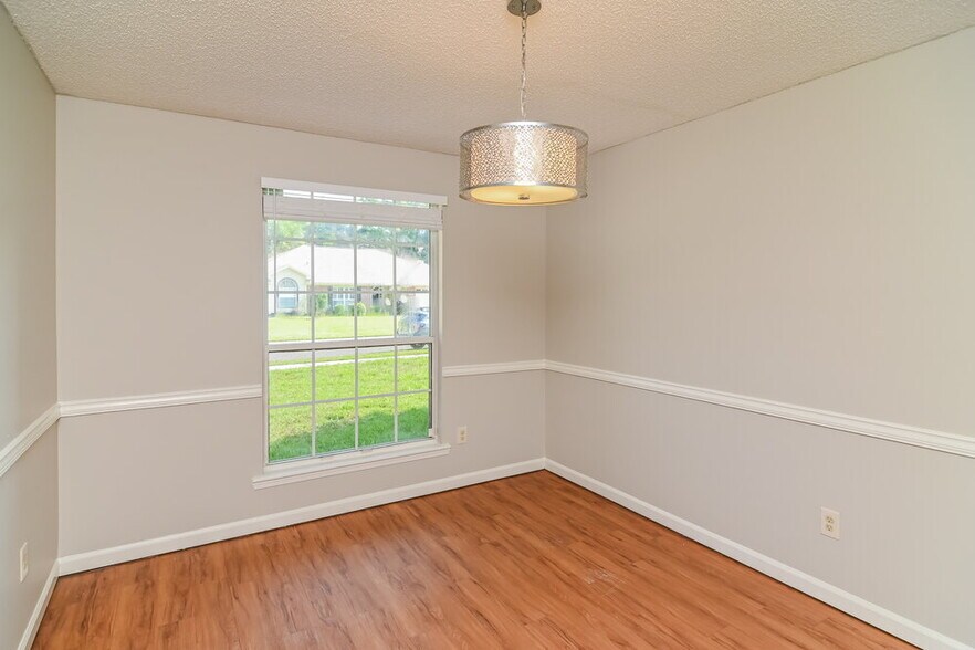 Building Photo - 4359 Hollygate Dr