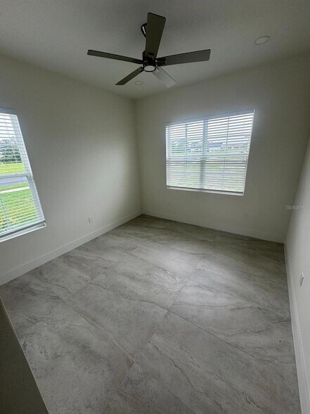 Building Photo - 267 Amaryllis Way