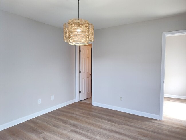 Building Photo - Stunning 2 Story, 4 Bedroom, 4.5 Bath Home Located in the Bridgemill Community in SC!