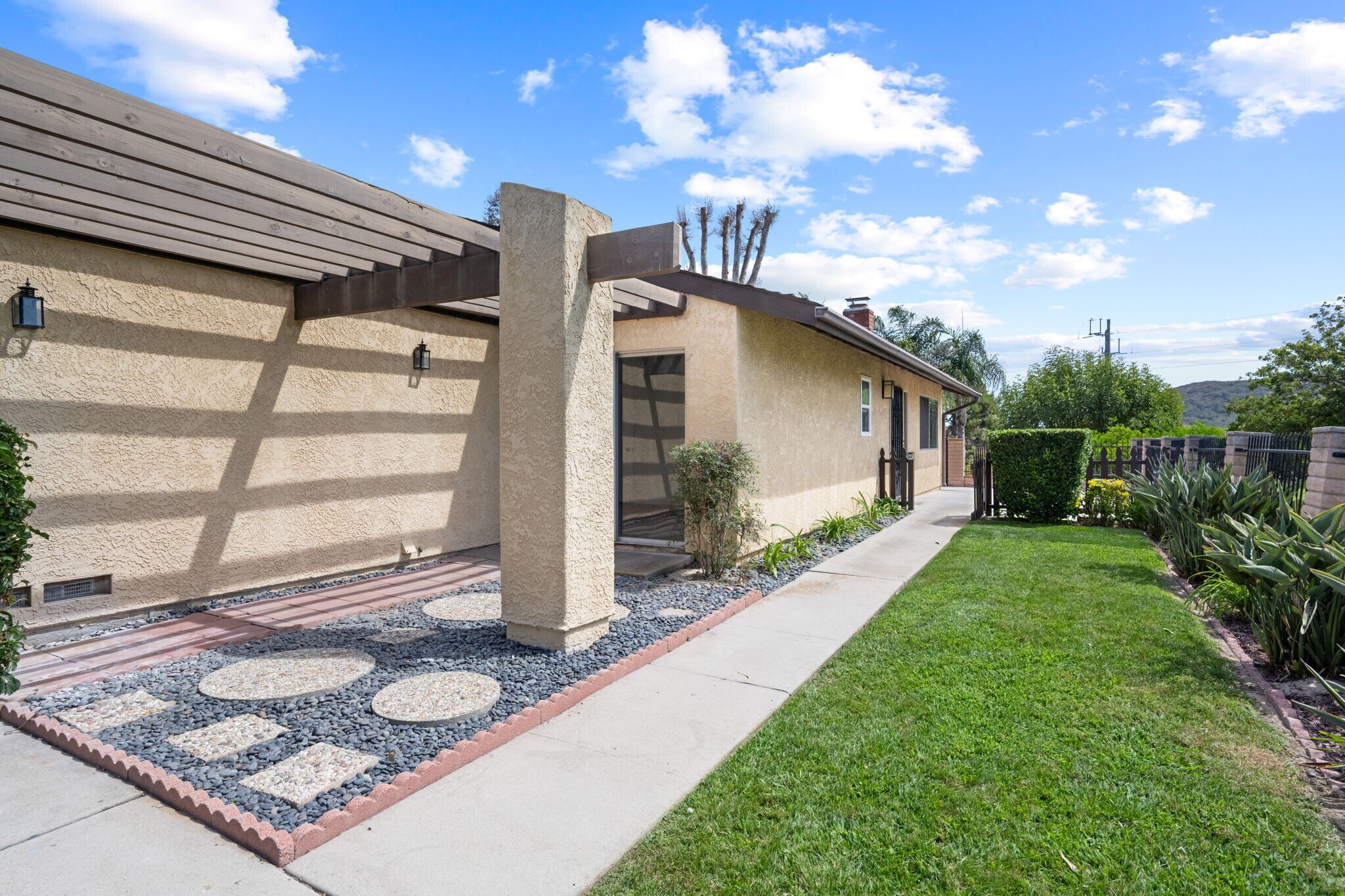 Building Photo - 4301 Serena Ave