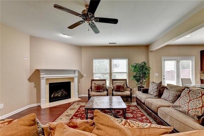 Building Photo - 4228 Woods Creek Ln