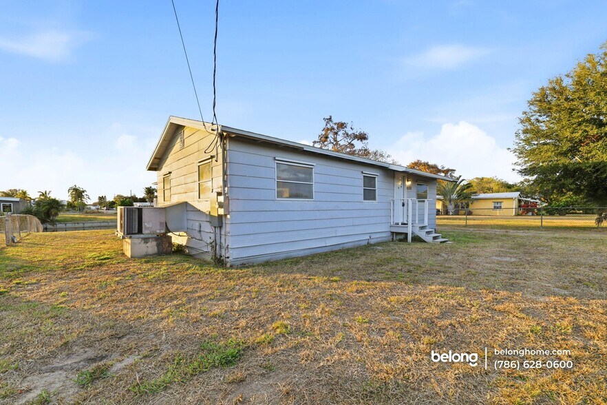 Building Photo - 1520 Hunter Rd