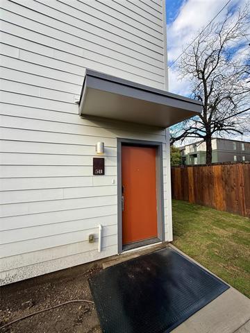 Building Photo - 4211 Delano Pl