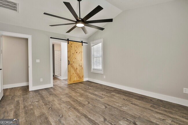 Building Photo - 20 Beaver Ct