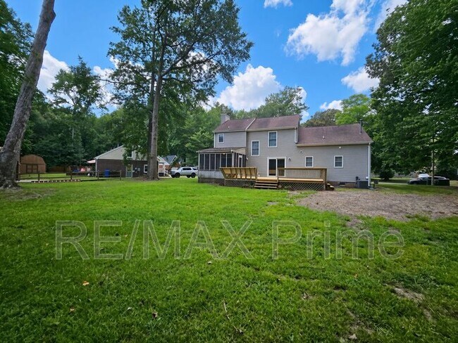 Building Photo - 413 Saddle Ct