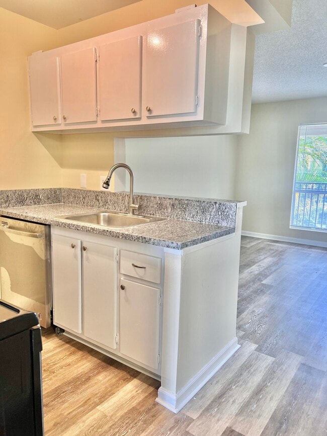 Building Photo - 1500 N Congress Ave