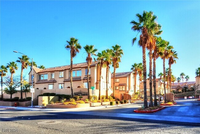 Building Photo - 8405 Tiger Woods Ave