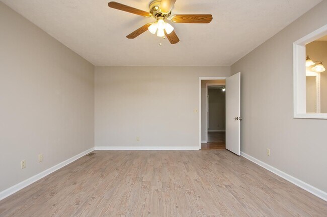 Building Photo - 3 Bed/2 Bath NEST in Beaver Run