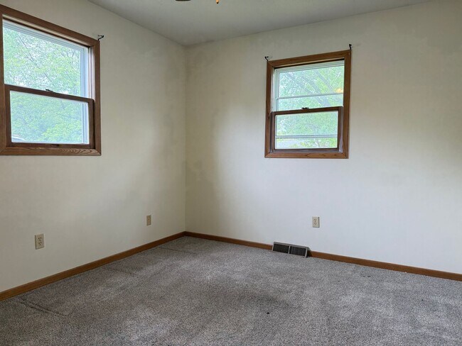 Building Photo - Available July 15th - West Fargo