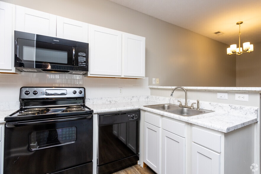 Brooklyn Place 6830 Brooklyn Ct Evansville IN 47715 Apartment Finder