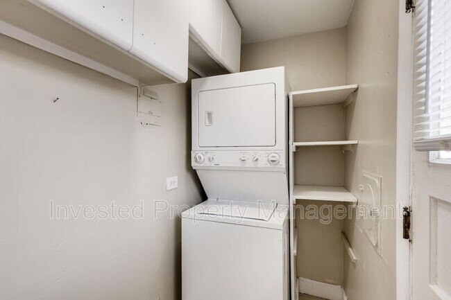 Building Photo - 3521 S Downing St