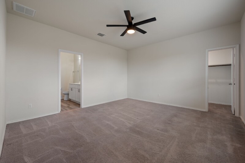 Building Photo - 241 Pivot Dr
