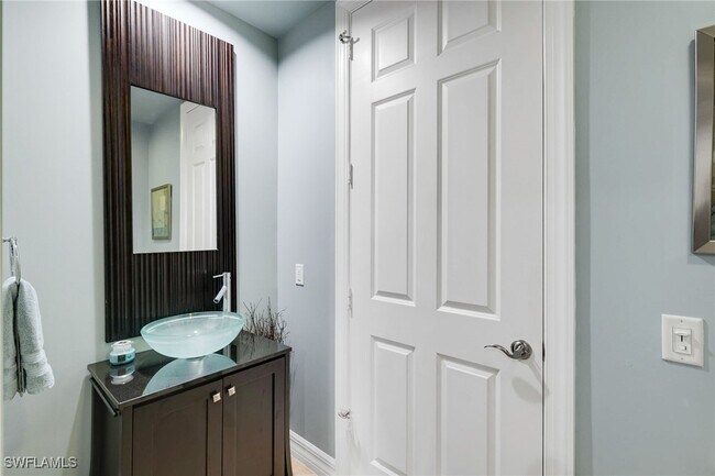 Building Photo - 10721 Mirasol Dr