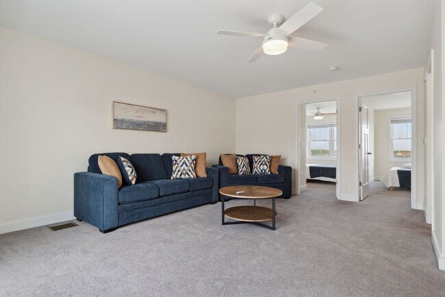 Building Photo - 128 Ashworth Ave