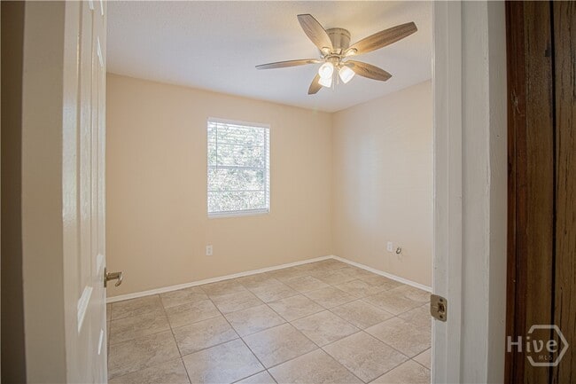 Building Photo - 7116 Skidaway Rd