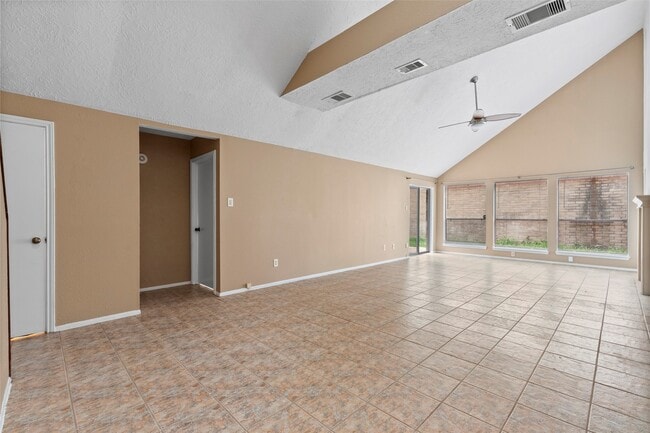 Building Photo - 8519 Wild Basin Dr