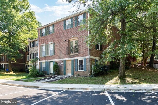 Building Photo - 13640 Deerwater Dr
