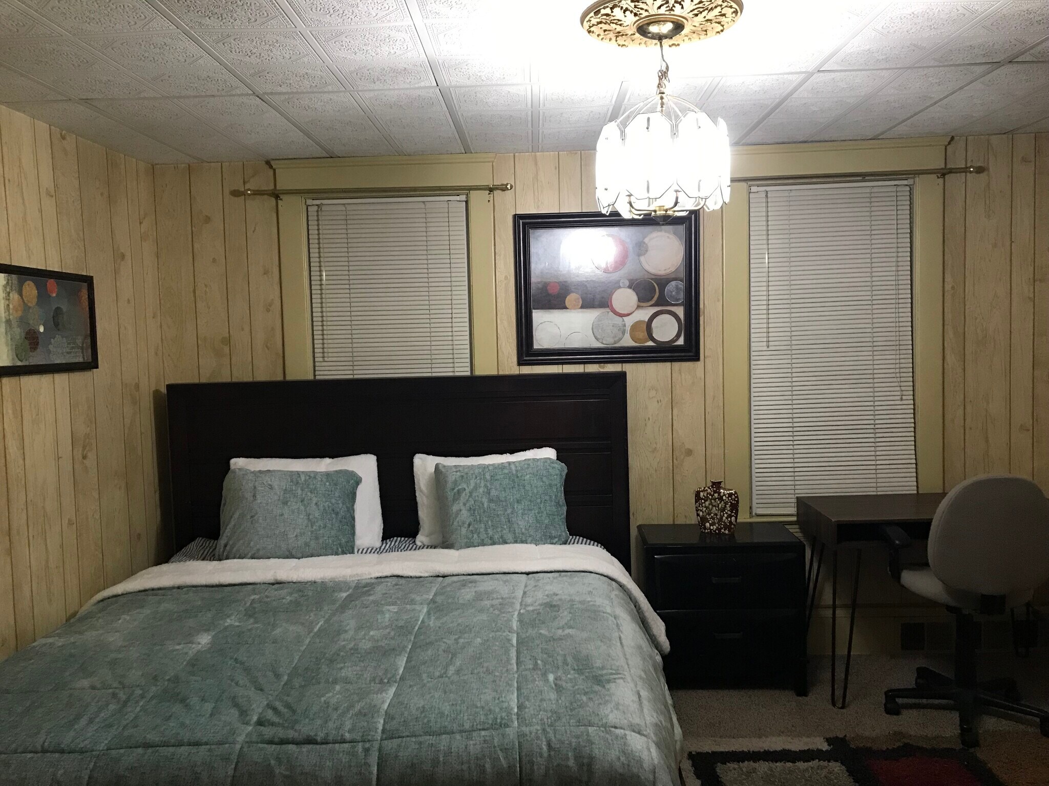 Building Photo - 2127 Prior Ct