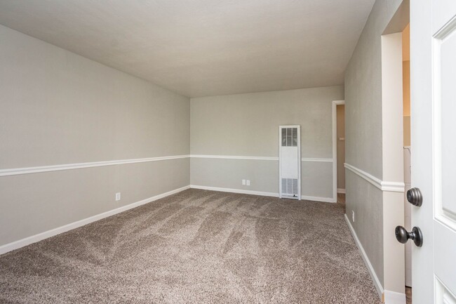 Interior Photo - McClatchy Hillside apartments