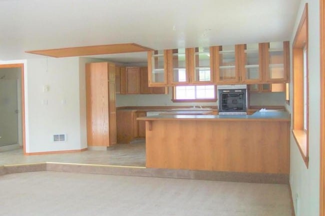Building Photo - 6942 NW Stone Avenue #A, Yachats, OR  97498
