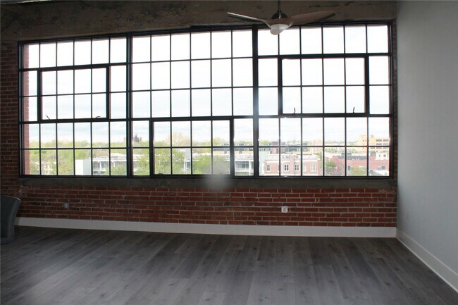 Building Photo - 4100 Forest Park Ave