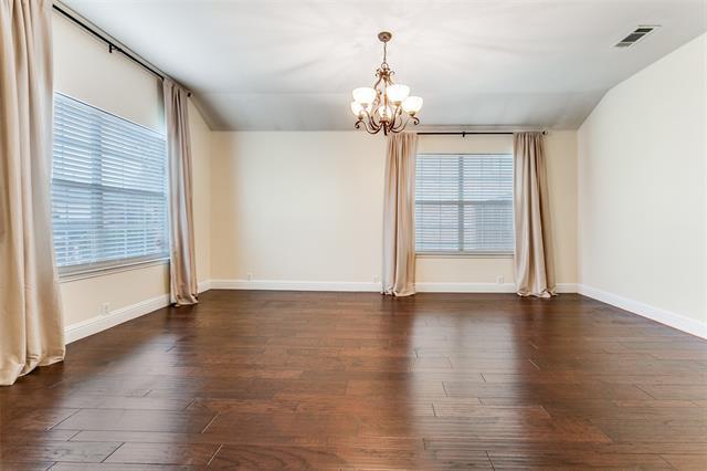 Building Photo - 3010 Sawgrass Dr