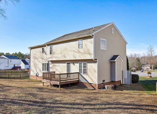 Building Photo - NEWLY RENOVATED 4 BEDROOM HOME IN ASHBROOK