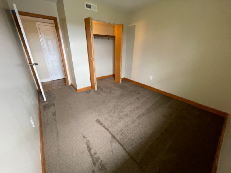 Building Photo - 1811 Marion Manor Dr