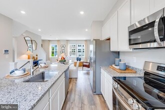 Building Photo - 211 Cooperage Rd