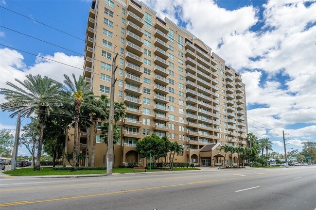 Building Photo - 2665 SW 37th Ave