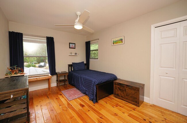 Building Photo - Updated 4 bedroom home in Bluewater Bay!