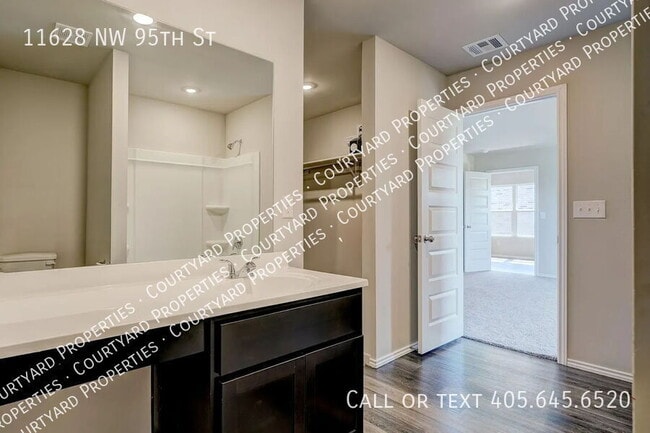 Building Photo - 11628 NW 95th St