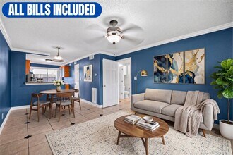 Building Photo - 1220 Shadowdale Dr