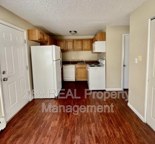 Building Photo - 709 37th Ave