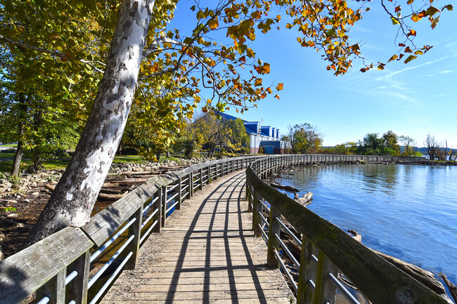 Madison St park on river - 400 Madison St