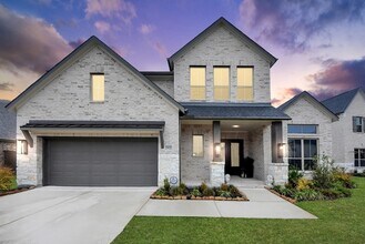 Building Photo - 29021 Red Lp Dr