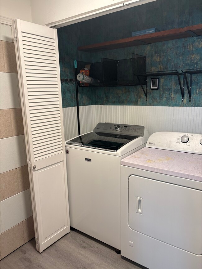 Building Photo - 3397 Bancroft Cir